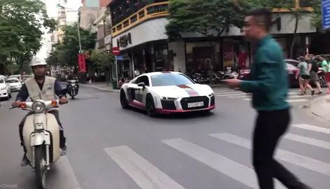 Nghe nói mấy em thích đồ hiệu hở 🤷🤷 #carpassion #audir8 #gucci