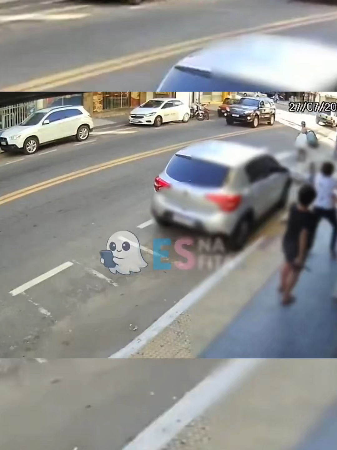 Mujer reacciona al ver cómo su yerno agrede a su hija que tenía un bebé alzado y no podía defenderse, le quitó la vida. #LaKalle #noticia