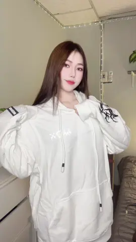 #เสื้อแขนยาว #เสื้อฮู้ด #เรืองแสง 