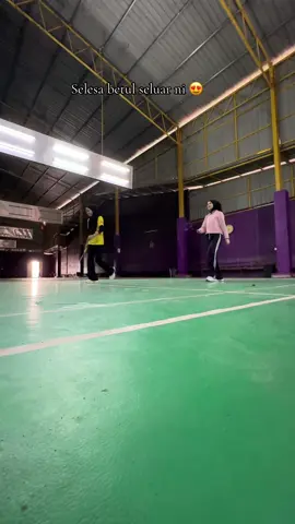 Release tension + burn calories 🔥 #tracksuits #seluarsukan #tracksuitbaggy 