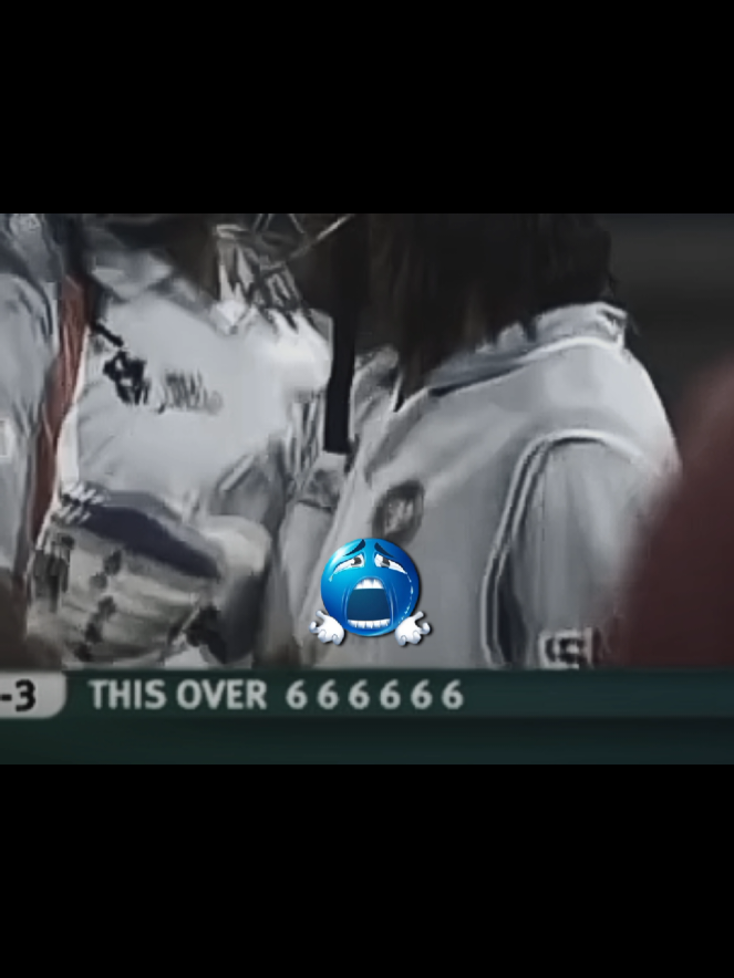 Bowler name ?? #growmyaccount #viral_video #yuvrajsingh 