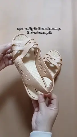 nyaman dipakai karna bahannya lentur dan empuk  #sandalwanitamurah 