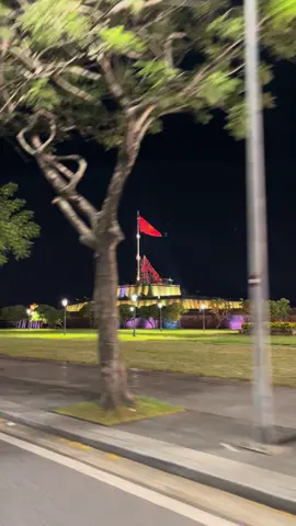 Sau một ngày làm việc, anh dắt tay em đi dạo một vòng quanh thành phố xinh đẹp, bình yên rồi về ...🍃🍃🍃#huế #huế75 #huế❤️ #huếthương #huethuong #dainoihue #huevedem 