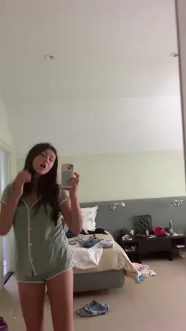 notice how my pjs match w the walls