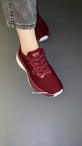 Rekomendasi Sepatu Olahraga, Ringan Empuk Nyaman dipakai #sepatu #sepatuwanita #sneakers #sepatuolahraga #sepatusport 