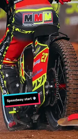 Race starts are crucial, Mitchell McDiarmid makes them look easy 😎  #SpeedwayGP  #bike #racing #Motorsport #motorcycle 