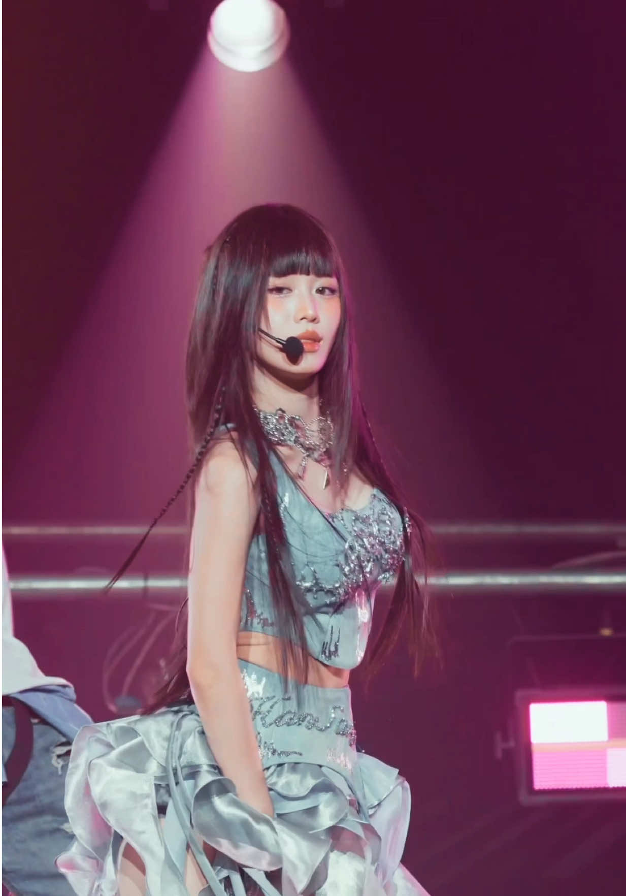 FOCUS CAM - GIỐNG NHƯ EM HAN SARA LIVESTAGE 💋 #HanSara #UnfrozenHanSara #GiongNhuEm 