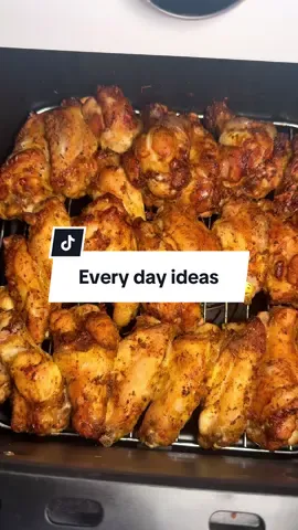 Here are some recipe ideas for the air fryer! ⚡️🍽️ It’s much faster than the oven and super convenient 😍🔥  How do you like to use your grill? 😊 #airfryerdinner #airfryer #airfryerfrau #airfryerideas #dietfriendly 