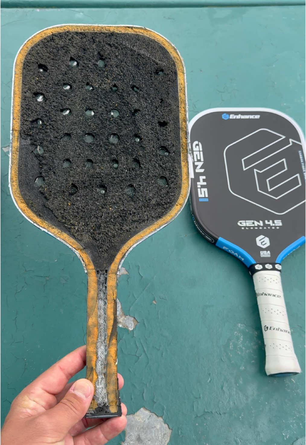 Explanation ⬇️ Pickleball paddle tech has progressed fast over the last few years. It feels like every year, a new innovation pushes the game forward. This year? It’s all about foam. The best paddles are now becoming foam core — and we built the Gen 4.5 to take that even further. More durability. More dwell time. More power and pop. #pickleball 