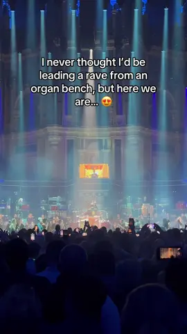 Be the first to hear about new shows - sign-up via our link in bio! 🚨 Thanks to the incredible @Anna Lapwood | Organist ✨ #orchestra #classicalmusic #classical #livemusic #organ 