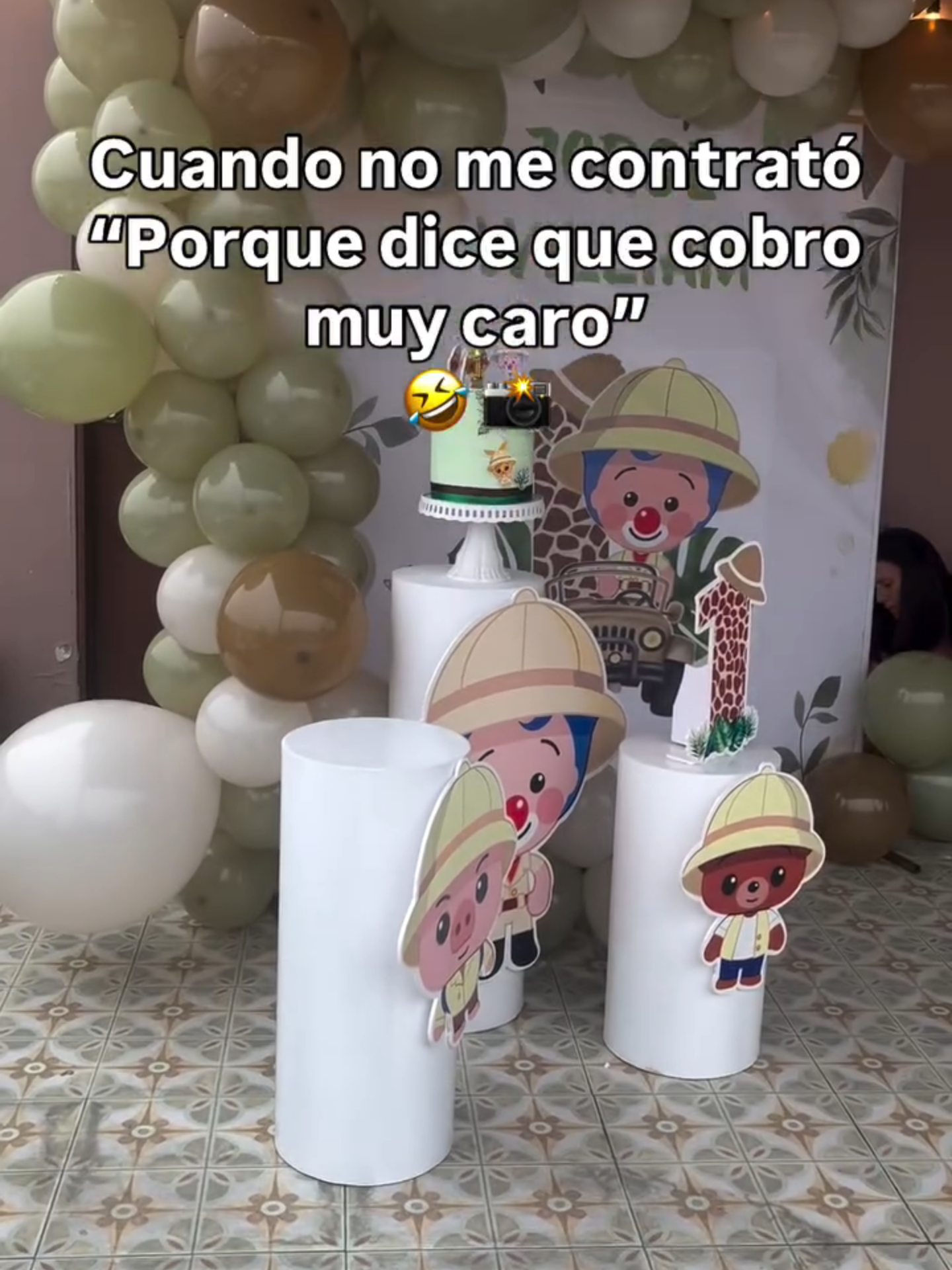 Y después de cotizar regresa porque le damos calidad y paquetes personalizados 🥰📸.. #vidadefotógrafa #jlfilms #detrasdecámaras #fotografo #eventos #fyp #sesionesfotográficas #fotografia #fotógrafa #viviendomisueño #jlfilmsaudiovisual #fotografolima #fotografa #limaperu🇵🇪