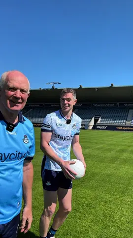 FOUR IN A ROW! 🏐 The Rock’s take on The Crossbar Challenge - and Barney shows Dean how it’s done… 👀 😂  @Dublin GAA  #OnceADubAlwaysADub #allireland #gaa #dublin #oneills #oneillssportswear 