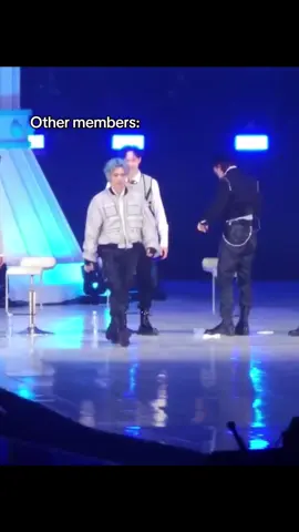 Who the diva🐺💅#bangchan #straykids #diva #skz #chan #channie #fyp #goviral #viral #catwalk