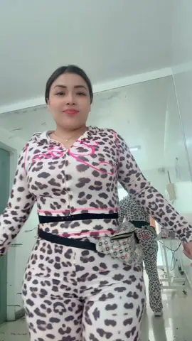 Siempre tan linda yo con esos ánimos de salir adelante con mi marca @Kreylla Garcia 💕 #paratiiiiiiiiiiiiiiiiiiiiiiiiiiiiiii #conjuntos #animalprints #sigueme 