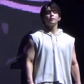 can't believe he's 30 now 😮‍💨🧎‍♀️#scoups #seongcheol #seventeen #seventeen17_official #svt #svtcarat #carats #kpop #CapCut #foryou #fyp #foryoupage 