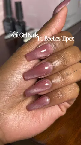 My first attempt on Cateye and she is that girl for sure 🎀  using @BeetlesGelPolish tipex kit made this process extremely easy and clean  Link in bio to shop & use code “TPLILLIAN” for 10% off  #beetlesgelpolish #cateyenails #lilleedeamori #fyp #tipex #beetlestipex #tipexnailkit #tipexnails #gelx #beetlesgelx