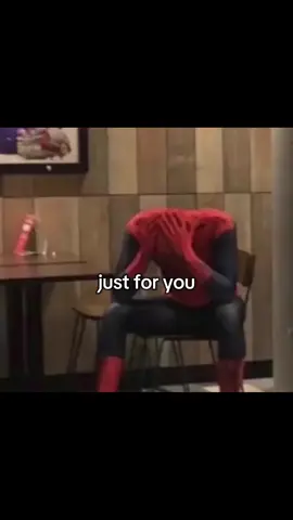 fake love🤏🏽🤏🏽#bts #fakelove #kesfet #fyp #foryou #tiktok #LearnOnTikTok #happy #Love #fake #army #justforyou #spiderman 