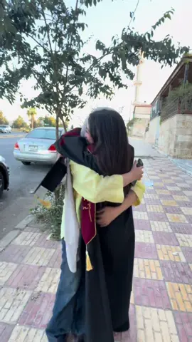يا جمااعة صاحبيتي نجحتتتت ❤️❤️❤️❤️❤️❤️❤️”حجابي بأهم يوم بحياتي:”#foryoupage #viral #توجيهي 