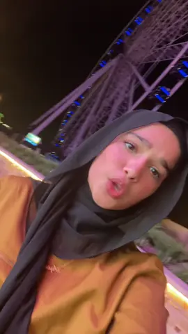 Idk why I was sticking my tongue out like that😭#trending#viral#foryou#foryoupage#hijabi#fashion#OOTD #hijabitiktok #fyp#fypシ 