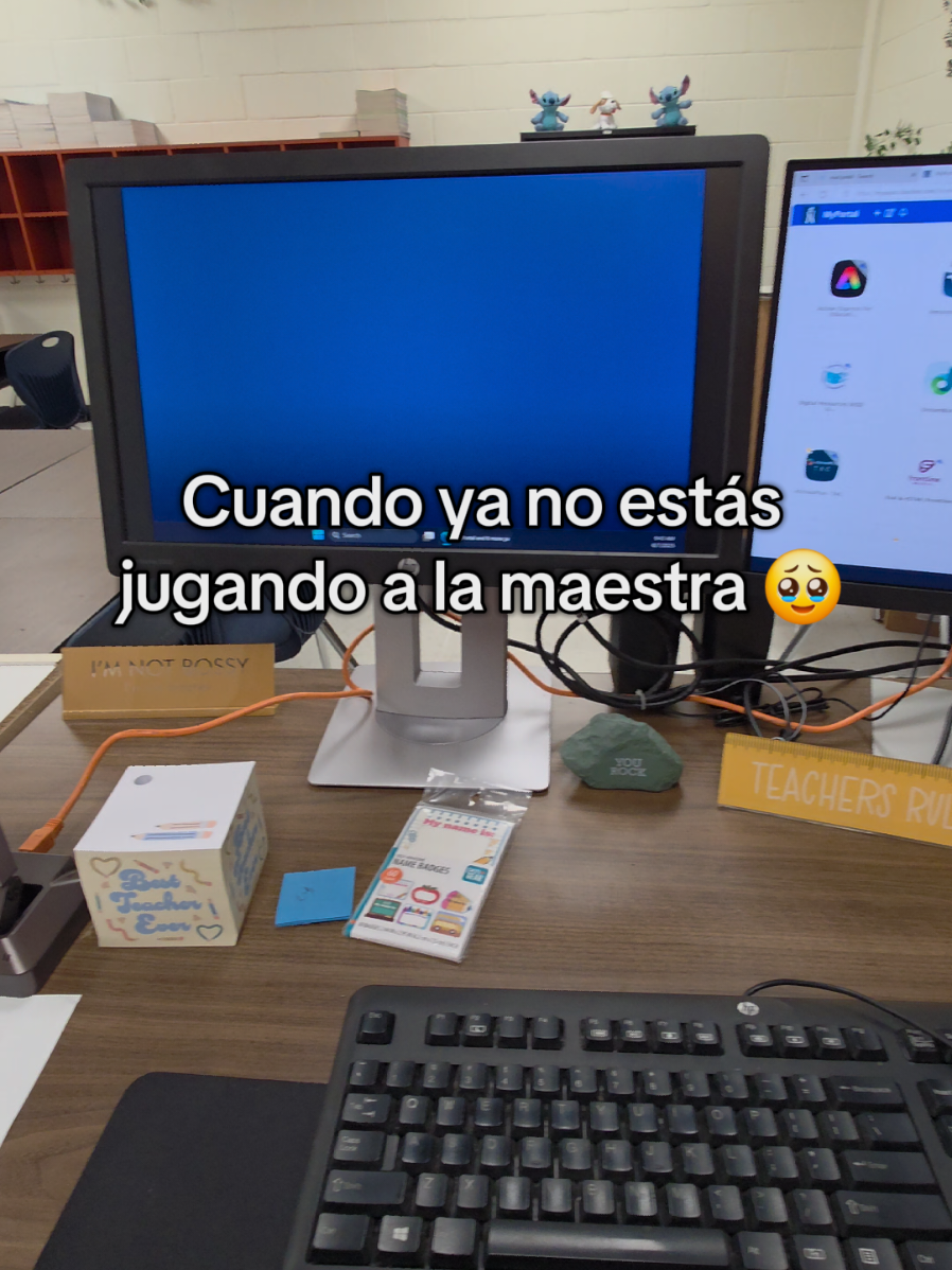 Sienpre habia querido ser maestra 🥰 aunque no es nada fácil  #maestra #maestrabilingüe #bilingualteacher #teachertok 
