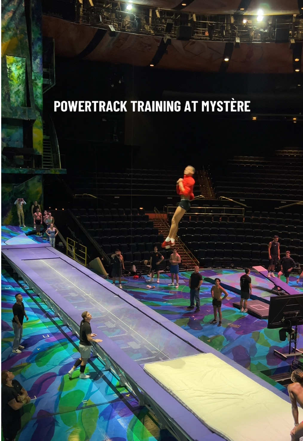 Millerrrrr 😵‍💫  How many twists did I do?   @cirquedusoleil  #gymnasticstraining #tumblingtraining #olebrandselect #cirquedusoleil #powertumbling 