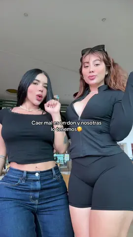 Y la queso @Alejandra Buitrago #amigas #humor