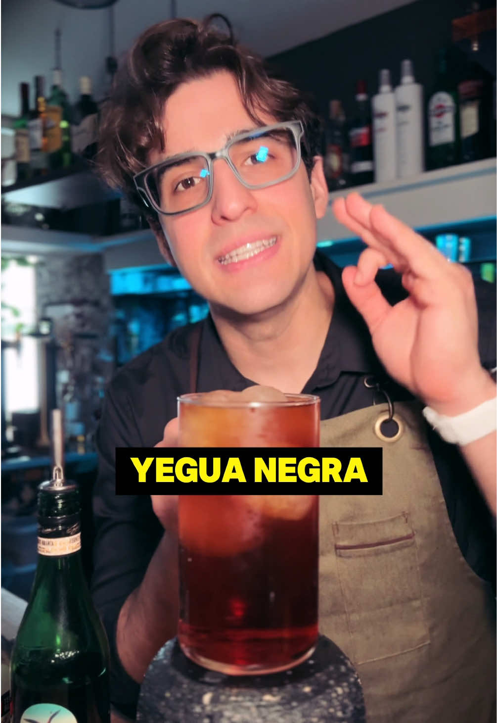 ⚠️ ¡Esta es la bebida más dura de la historia. #camarero #meseros #hosteleria #hostelería #cocteles #cocteleria #bartender