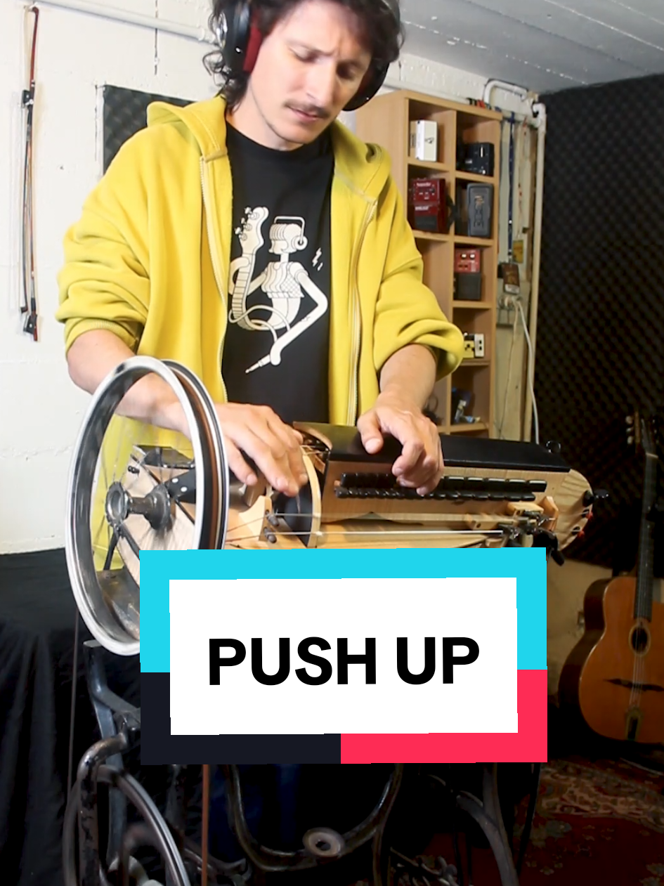 Push Up // @Creeds 🇫🇷🎶 Still pushing up the Sewing-Gurdy sound  ✨🤗  Here I mute the strings with my right hand to get that mysterious synth fx 😏🧵🎶 T-shirt & Hoodie by @KAFT  #electronicmusic #hurdygurdy #sewinggurdy #bardcore 