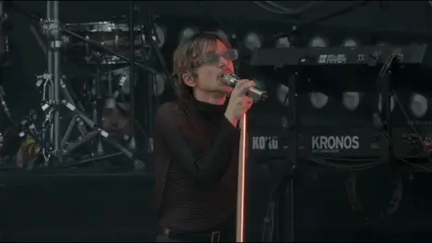 cage the elephant ⚡  #cagetheelephant #lollapalooza #vibe #music  #concert 