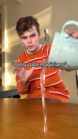 Can someone explain this please #magictrick #igotvoodoo #tutorial 