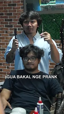 Eps 3 Aidan Jadi Tukang Cukur