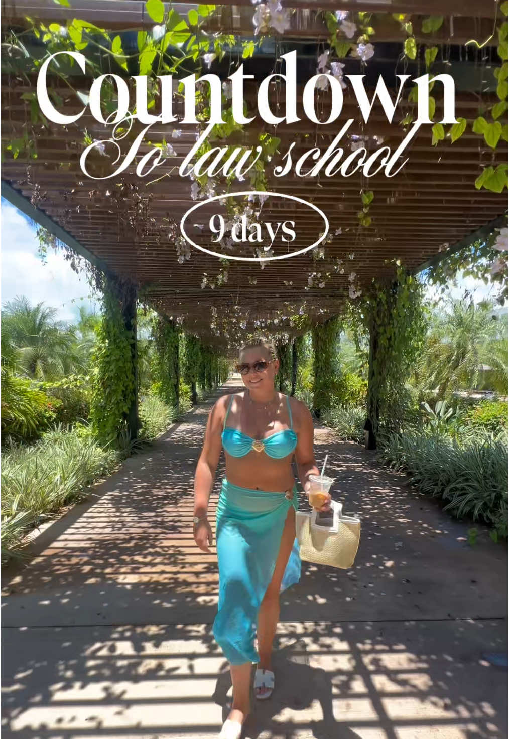 SINGLE Digits!! 9 days before I start law school!! I definitely recommend working with Rachel @UTravelNow for your next trip! #traveltok #traveltiktok #1L #lawstudent #utravelvlogs #traveltips #incoming1lstudent 