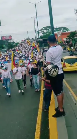 No necesitamos de Chivas, no necesitamos de tamales!!! y mucho menos de pegarnos a marchas ajenas!!! #uribeinocente #abelardodelaespriella @Álvaro Uribe Vélez @Abelardo De La Espriella 