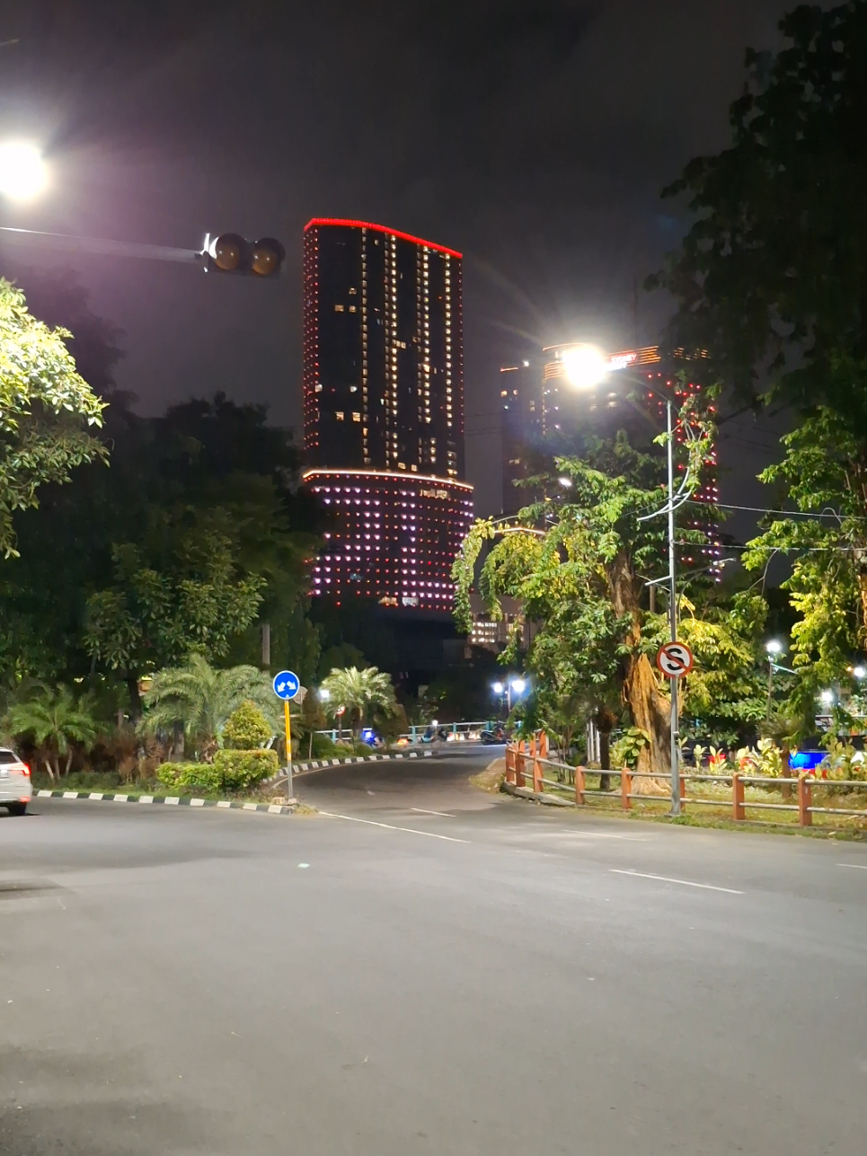 Last night at Surabaya👋 #fyp #night  #surabaya 