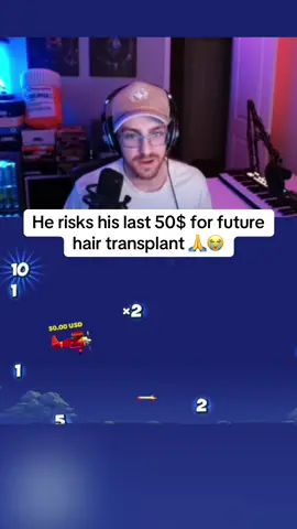 He risks his last 50$ for future hair transplant 🙏😭 #plane #aviamaster #kickstreaming 