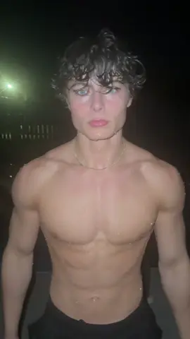 bc i have the eyes #gym #bodybuilding #aesthetic #shredded #fyp #foryoupage 