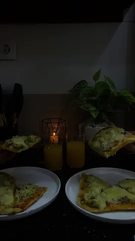 Pizza heart ❤️  #heartpizza #pizzawithmylove #Vlog #vlogs #algerie #algerie🇩🇿 #algeria🇩🇿 #algeria #الجزائر #adaywitheline #الجزائر_تونس_المغرب #اعملولي_اعادة_نشر😒 #اعملولي_اعادة_نشر_🥹💖 #الشعب_الصيني_ماله_حل😂😂 #fyp #fyppppppppppppppppppppppp #fypシ゚ #fup #fypviral #fypviraltiktok🖤シ゚☆♡ #viral #explore #exploremore #explorepage✨ #trend #روتين_يومي #روتيني_اليومي #eline 
