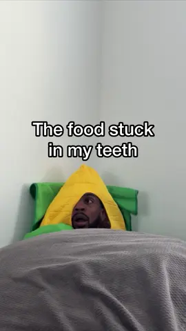 It always be the teeth in the back 🌽 😭 