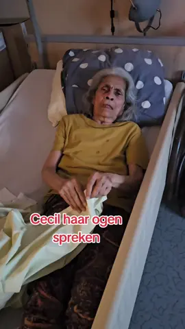 Cecil haar ogen spreken life with dementia #dementia #dementie #caregiver #caregiverlife #lifewithdementia #dementiacare #dementiaawareness #dementiacaregiver #creatorsearchinsights #creator #mother #letsgoviral #hindi #hindoestaans #people #old #women #seniors #cecil #viralvideo #dementialife #viralvideo #letsgoviral #suriname #paramaribosuriname #me 