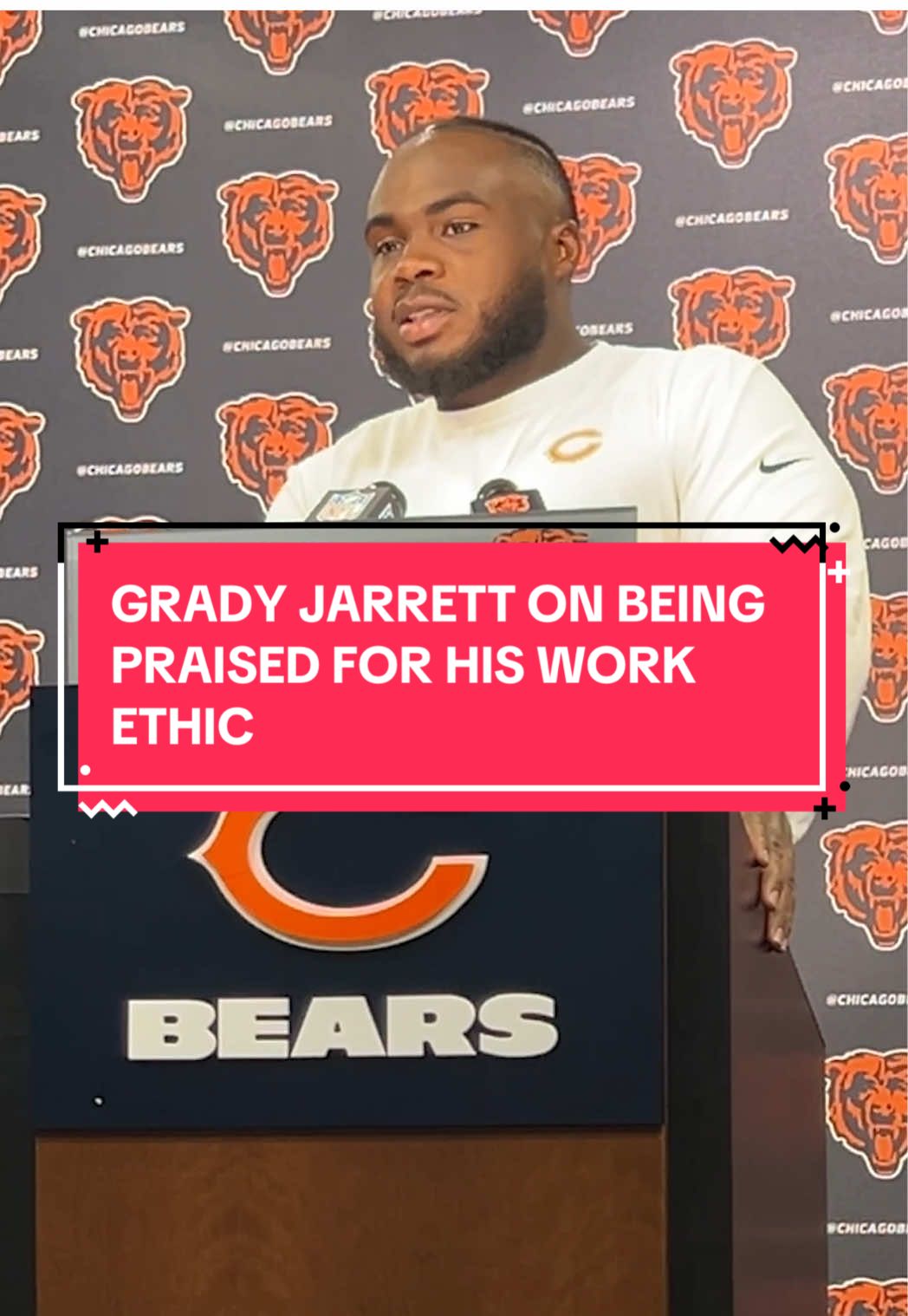 Grady Jarrett is a consummate professional 👏 #chicagobears #gradyjarrett #nfl #trainingcamp 