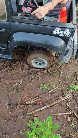 aquí esta un recuerdo de la mamalona 4x4 #al millón pariente #viral_video #🛻 @🐘Jaime🦀💎🛻🧉🇵🇾🦁♟🥺🍒🦦 