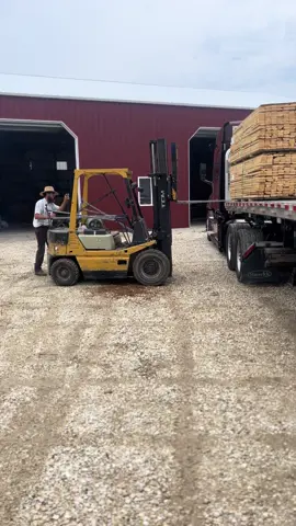 Like howwwww#information #foryoupage #trucking #funny 