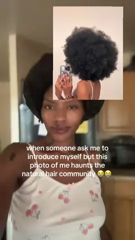 nb know this is me 😭 i took this pic in like 2022 they be fighting abt this lil pic saying its 4C wholetime my hair 4a just combed out natural hair is versatile stop limiting it #hairinspo 