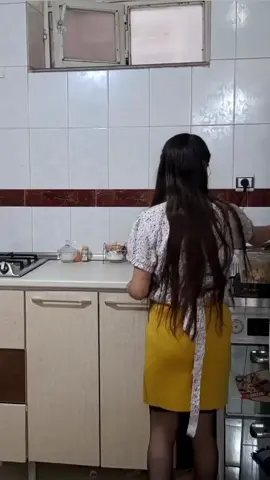 village girl cooking life 🏡🎨 ##foryou #viral #foryoupage 