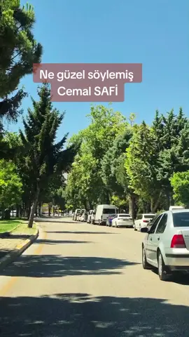 Layık olmadiği gönül tahtına kurulsa ne yazar kurulmasa ne...  #cemalsafişiirleri #cemalsafi #neyazar #ömerkutbay 