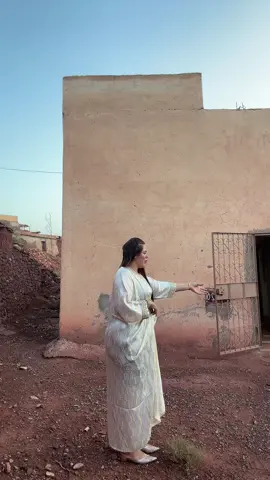 كي جاكم قفطاني من عند بوتيك فخامة نور ثمن 350 dh   حمقني وخفيف وأنيق #اكسبلور #فخامة_نور #ouzaime  ألوان متوفر الموڤ الغوز والبيض الي لبسى