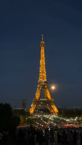#🇫🇷 #paris #Eiffeltower 