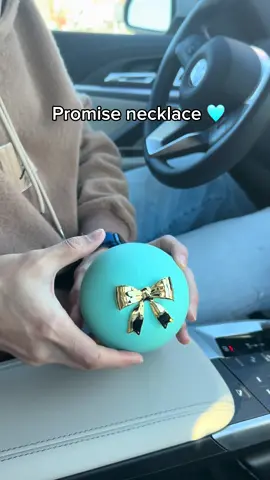 When he knows exactly what your heart wants. #giftforher #anniversary #fy #bestgift #promisenecklace #giftideas #eternalroses #anniversarygift #tiffanyblue #jewelry #couple 