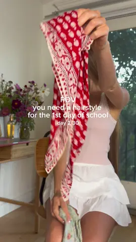 If you need back to school hairstyle inspo.. I gotchu ☺️🫶🏻  #hair #hairtok #hairstyle #backtoschool #backtoschoolhairstyles #hairhack #scarfhack #tessa #tessapeay #longhairstyles 