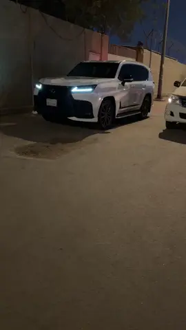 ماشاءالله تبارك الرحمن👑😎#غماره #لكزس #وحيدين_الشرق #وحيدين_السلي 